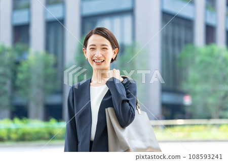 女子 108593241