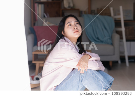 一個開始獨居的年輕女子 108593293