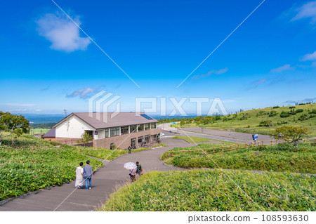 Roadside Station Around Panorama Bihoro Pass 108593630