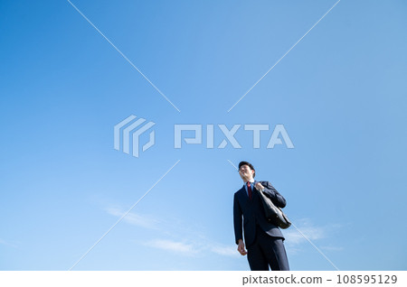 注視著天空的商人 108595129