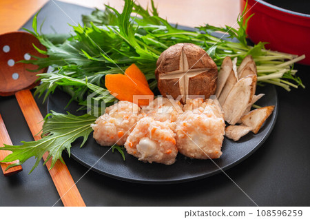 Chicken meatball hotpot ingredients 108596259