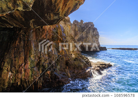 白濱三段壁洞 108596578