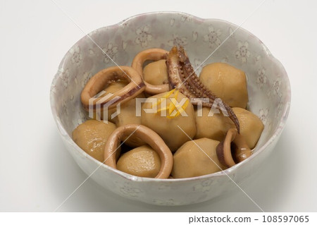 煮魷魚芋頭.j 108597065