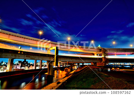 Night view of Horikiri Junction on Shuto Expressway Route 6 Mukojima Line Night view of Horikiri Junction on Shuto Expressway Route 6 Mukojima Line 108597162