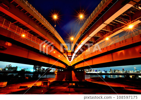 Night view of Horikiri Junction on Shuto Expressway Route 6 Mukojima Line Night view of Horikiri Junction on Shuto Expressway Route 6 Mukojima Line 108597175