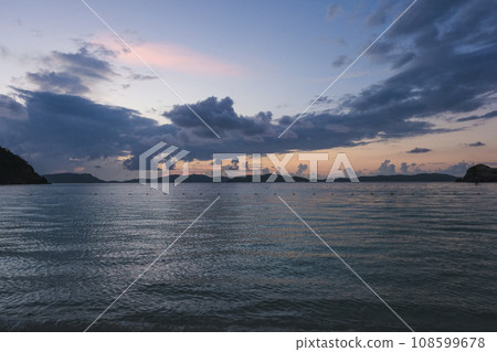 Tokashiku Beach with calm waves at dusk 108599678
