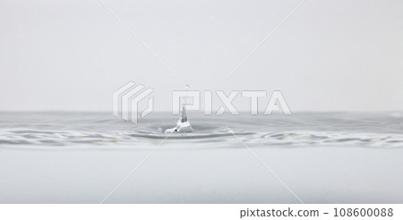 Header_Water Header_Water 108600088