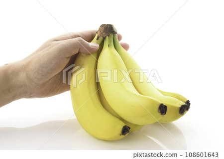 fresh yellow banana fresh yellow banana 108601643