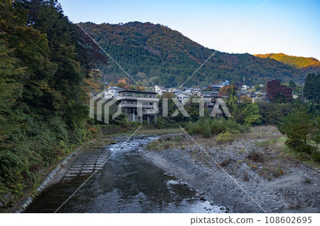 初秋的丹波川 初秋的丹波川 108602695