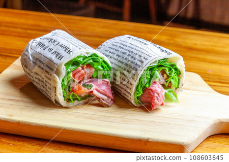 烤牛肉捲三明治 108603845