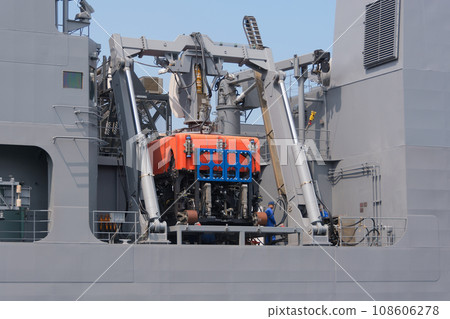 ROV of Maritime Self-Defense Force construction ship ARC-483 Muroto ROV of Maritime Self-Defense Force construction ship ARC-483 Muroto 108606278