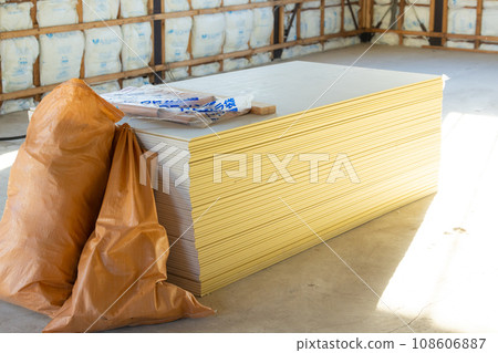 Plaster board 108606887