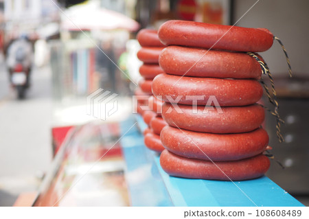 Sausage in turkish culture in a market  108608489