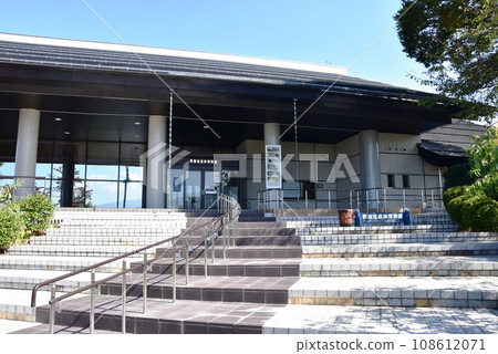 笛吹市釋迦堂遺址博物館入口位於中央高速公路釋迦堂停車場附近 笛吹市釋迦堂遺址博物館入口位於中央高速公路釋迦堂停車場附近 108612071