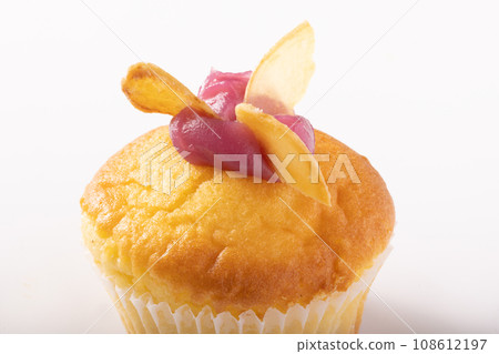 [Muffin] Purple sweet potato cream Sweet potato chips 108612197