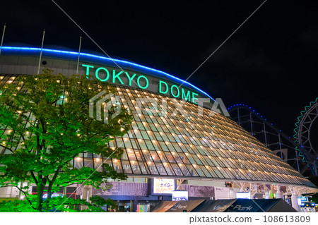 東京巨蛋在晚上，東京文京區 108613809