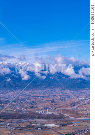 [雲海素材]冬季從長峰山看到的松本平雲海[長野縣] 108621161