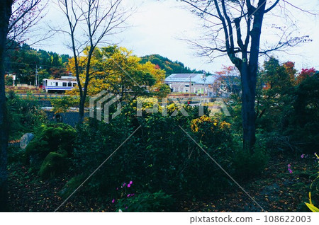 Let's go to Satoyama this fall Let's go to Satoyama this fall 108622003