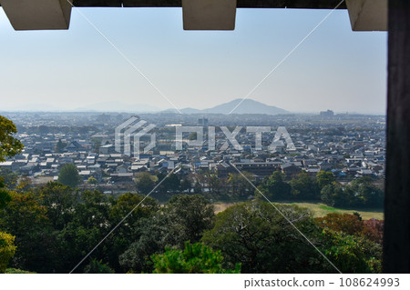 從彥根城看到的彥根市風景 108624993