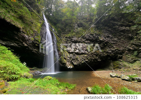 Ryūzugataki Ontaki (Kakeai Town, Unnan City, Shimane Prefecture) 108625315