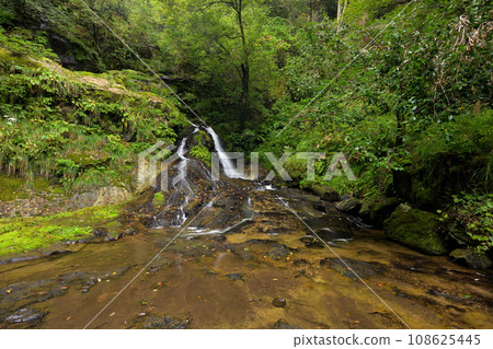 Ryūzugataki Metaki (Kakeai Town, Unnan City, Shimane Prefecture) 108625445