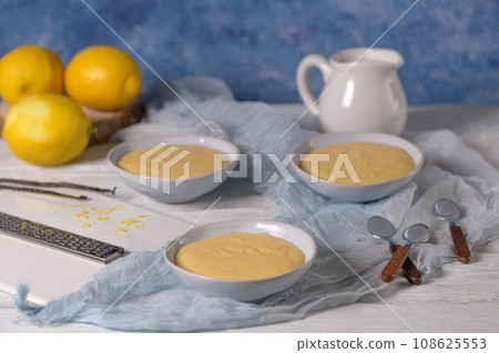 Portuguese leite creme 108625553