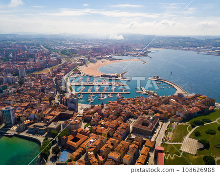 Sea shore of Gijon, Spain 108626988