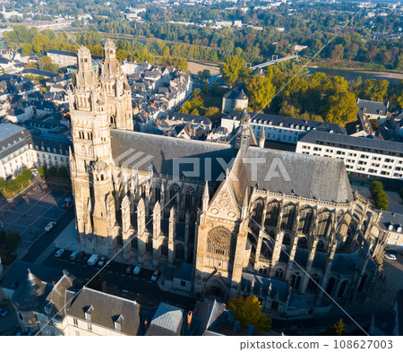 Aerial view on Tours Cathedral Aerial view on Tours Cathedral 108627003