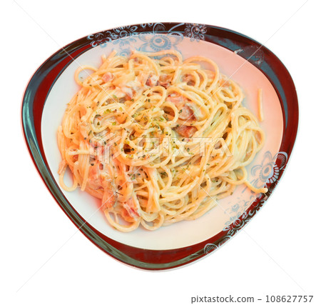 Italian pasta spaghetti carbonara 108627757
