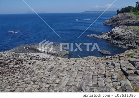 Yobuko Nanatsugama Elephant Trunk 108631386