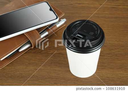 Hot coffee 108631910