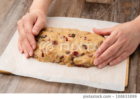 德式聖誕蛋糕 德式聖誕蛋糕 108633899