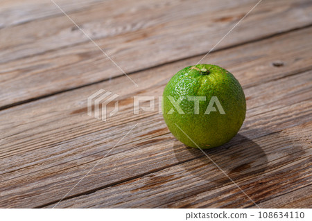 Phantom Fruit Jabara Made in Kitayama Village, Wakayama Prefecture Old board background Phantom Fruit Jabara Made in Kitayama Village, Wakayama Prefecture Old board background 108634110