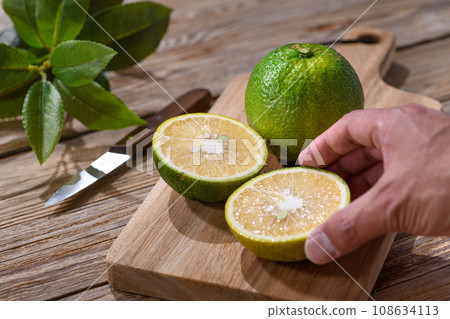 Phantom Fruit Jabara Made in Kitayama Village, Wakayama Prefecture Old board background Phantom Fruit Jabara Made in Kitayama Village, Wakayama Prefecture Old board background 108634113