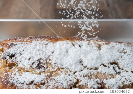 Stollen - sprinkle with powdered sugar 108634622