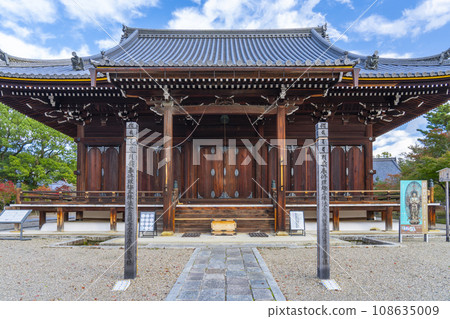 仁和寺觀音堂（京都市右京區） 108635009