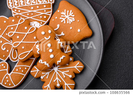 Delicious gingerbread cookies with honey, ginger and cinnamon Delicious gingerbread cookies with honey, ginger and cinnamon 108635566