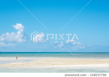 沖繩竹富島近土井海灘 108635790