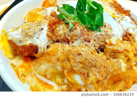 Delicious and bowls Delicious and bowls 108636224