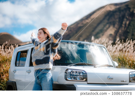 Solo female travel by car in the great outdoors 108637778