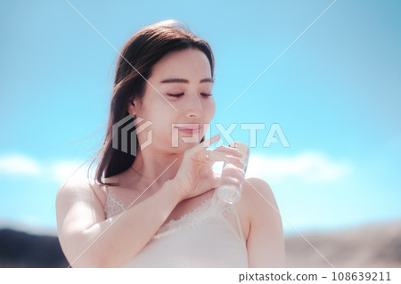 Beauty image of a woman in nature 108639211