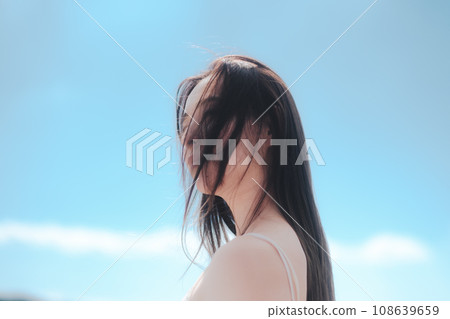大自然中的女人的美麗形象 大自然中的女人的美麗形象 108639659