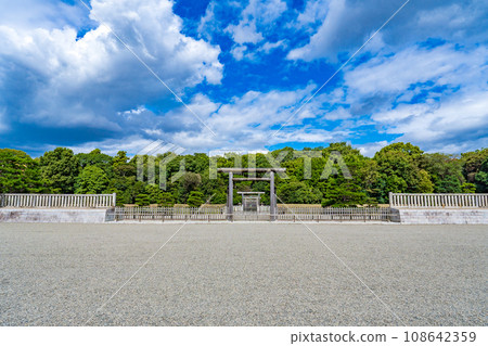 Kashihara City, Nara Prefecture, Unebiyama Tohoku Mausoleum of the first Emperor Jimmu 108642359