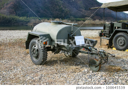 Ground Self-Defense Force water tank trailer on display 108645539