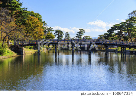 新潟高田城遺址的秋葉 108647334