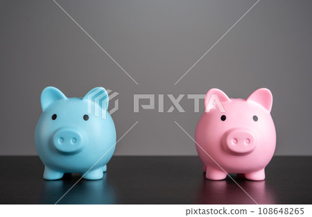 Separate budgets in relationships and family. The principle of forming a family fund. General expense items and personal spending limits. Decency and social norms in financial matters. 108648265