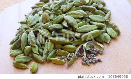 小荳蔻種子 108649968