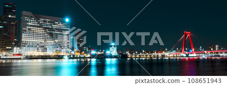 Spectacular Night View of Rotterdam from the Sea: Experience the Beauty of the City at Night 108651943