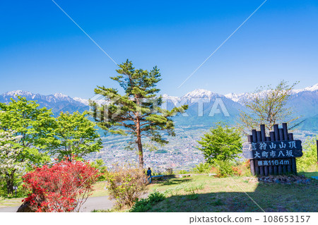 Azumino和Northern Alps山脈從Mt. Azumino和Northern Alps山脈從Mt. 108653157