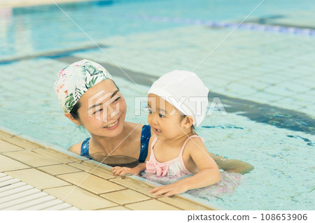 嬰兒游泳 108653906
